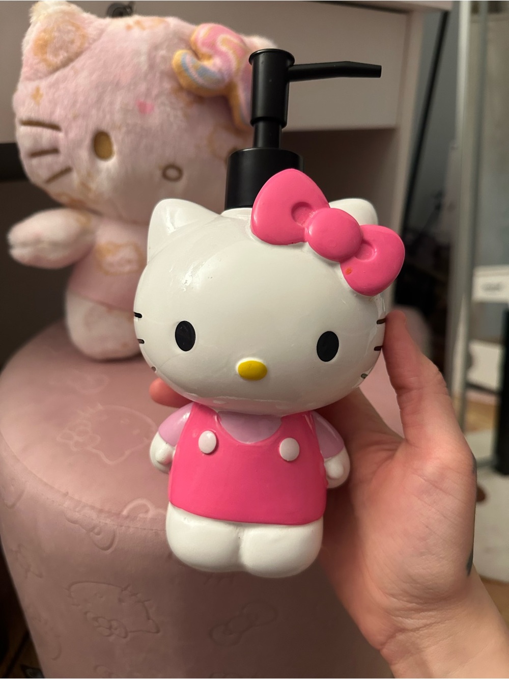 Hello Kitty Pink and White Full Body Soap Dispenser - Picture 2 of 5